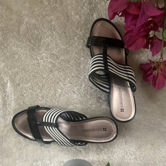 Naturalizer black & white wedge sandals – US 6 - Picture 1 of 5
